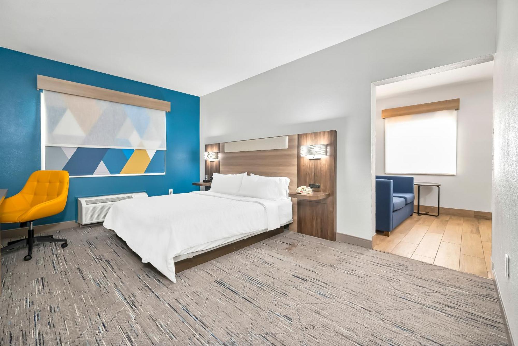 Holiday Inn Express Palestine By Ihg Exterior photo