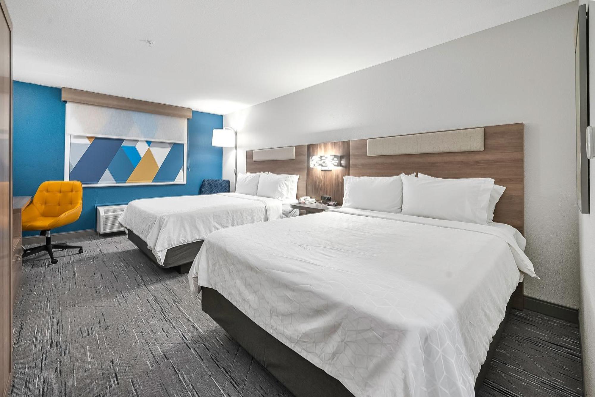 Holiday Inn Express Palestine By Ihg Exterior photo